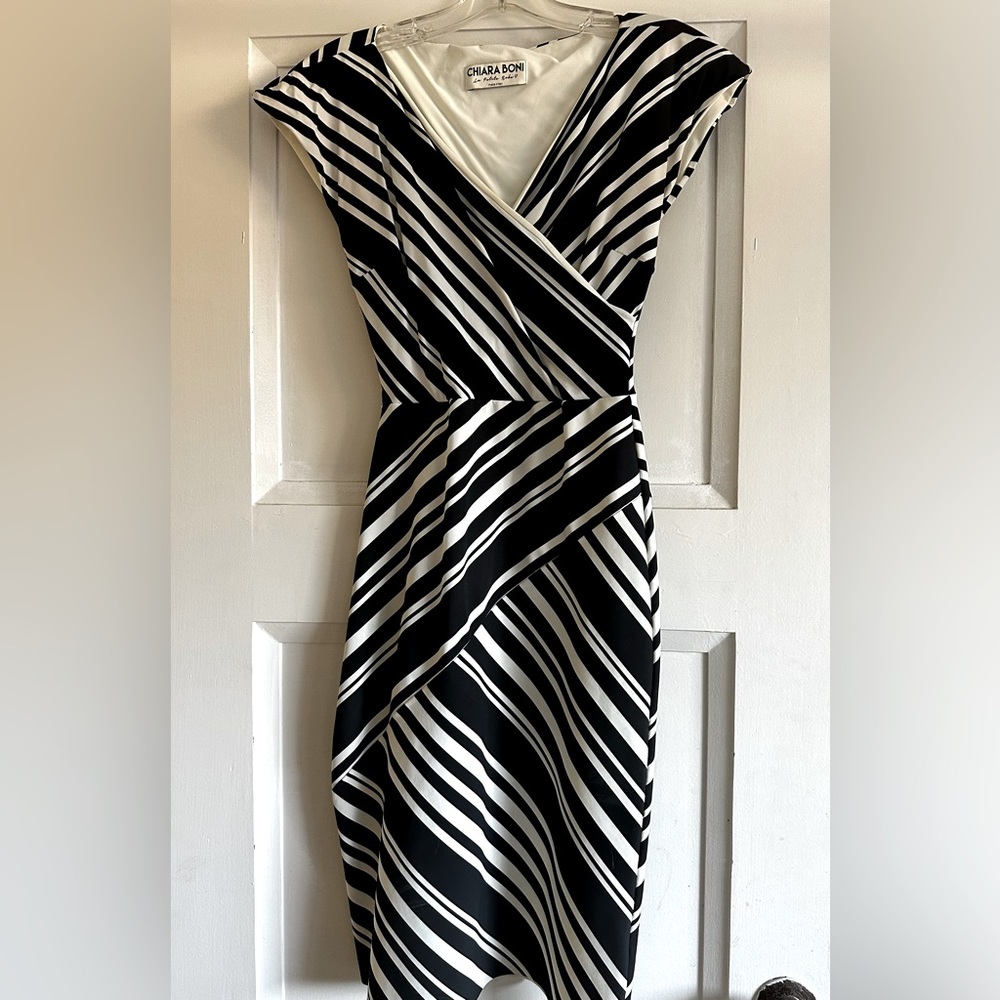 Beautiful Chiara Boni dress.